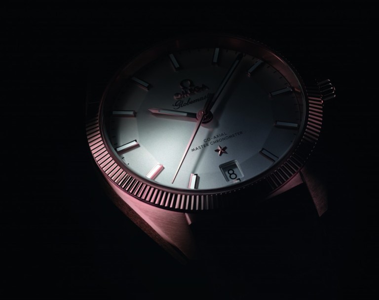 Globemaster_Detail_Dial-1024x813